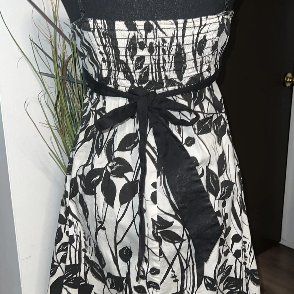Black and white dress - Picture 3 of 4